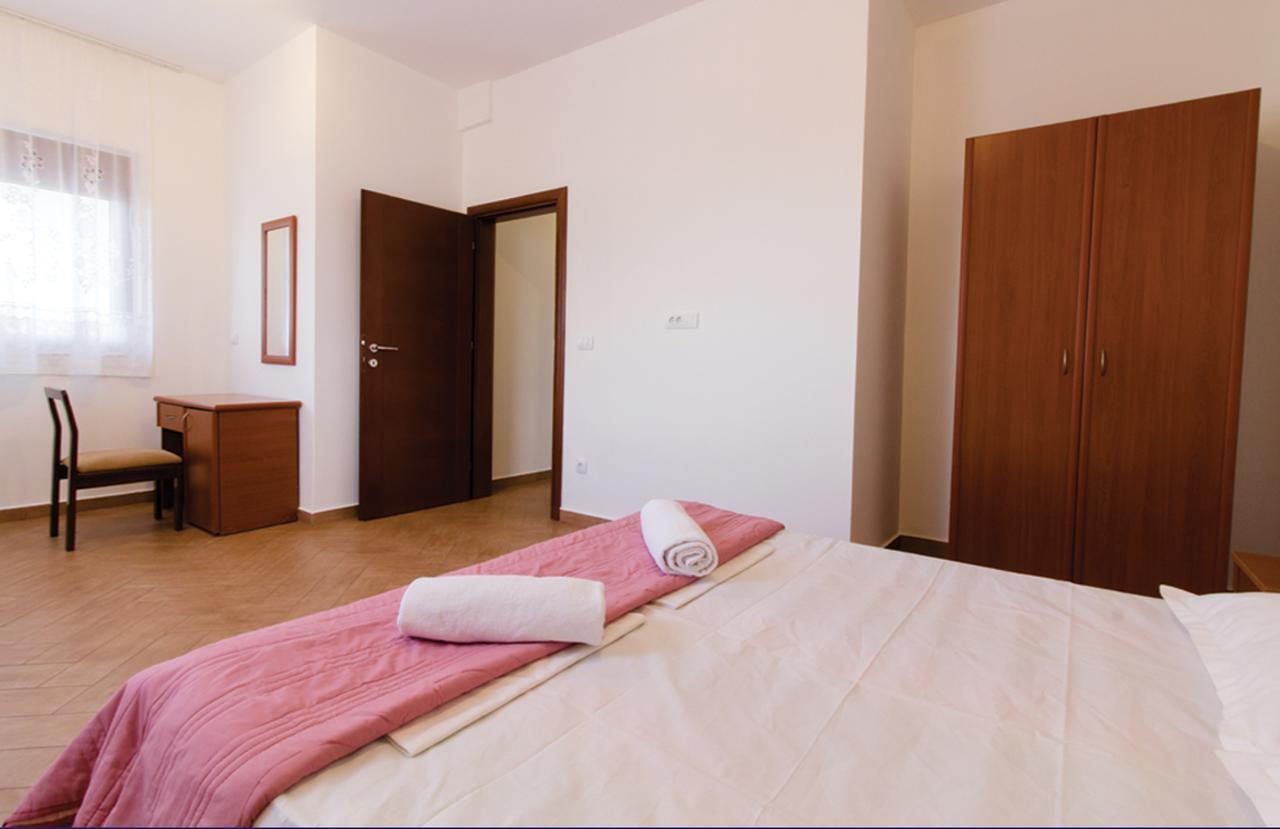 Apartments Kan 울친 외부 사진